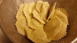 chicken ravioli with parsely pecan pesto - ravioli cooked