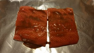 Toasted Sesame Asian Salmon Salad - raw salmon