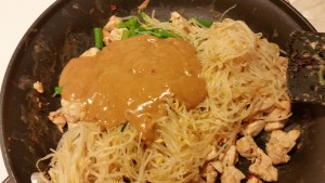 pad thai - in pan
