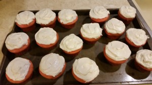 strawberry cupcakes - frosted
